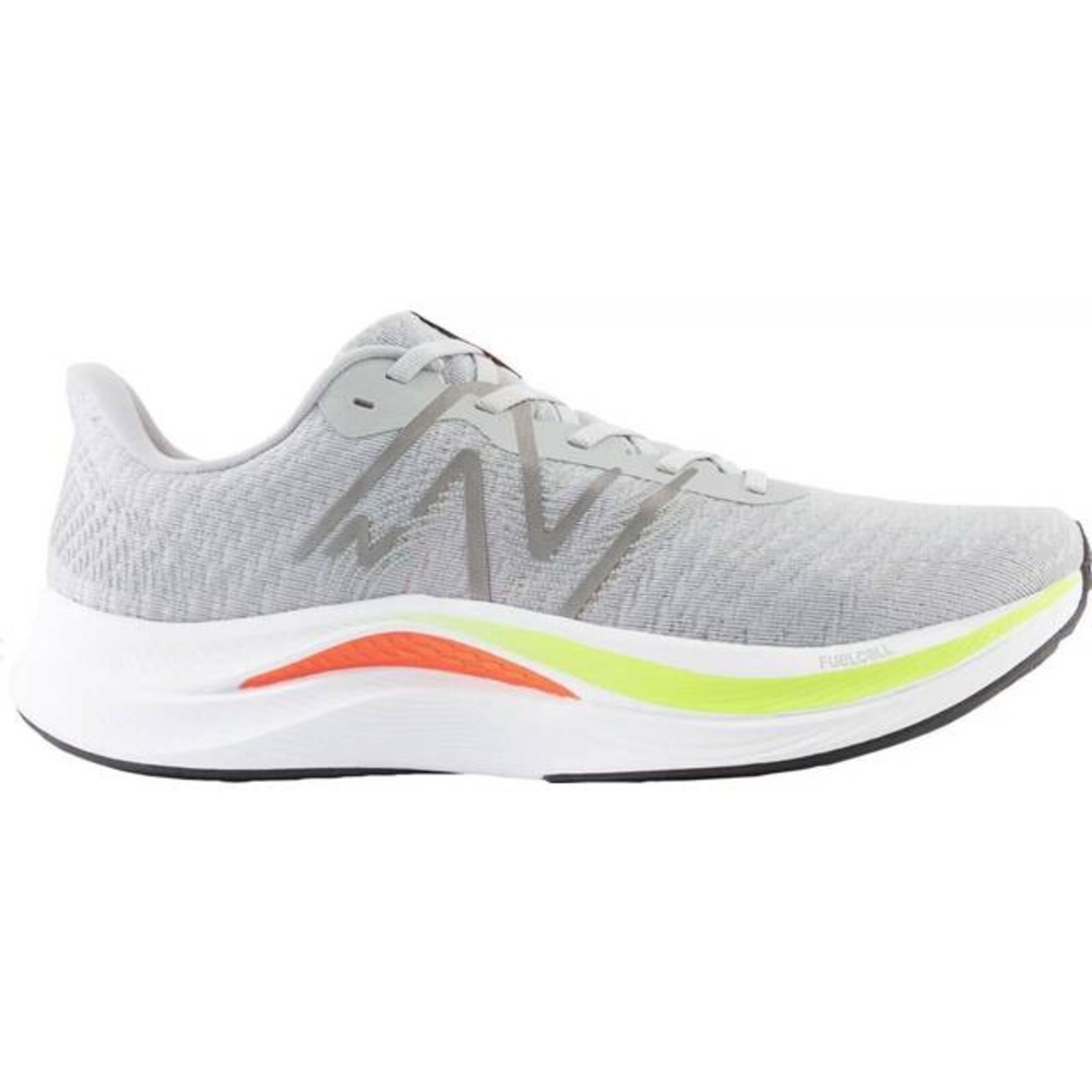 New Balance Men's FuelCell Propel v4 - Men’s size 8 - NEW